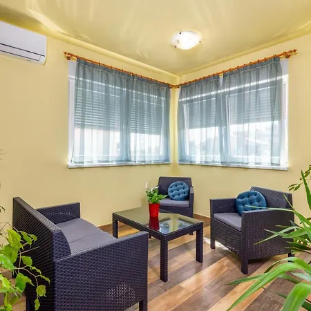 Monte Apartman Póla